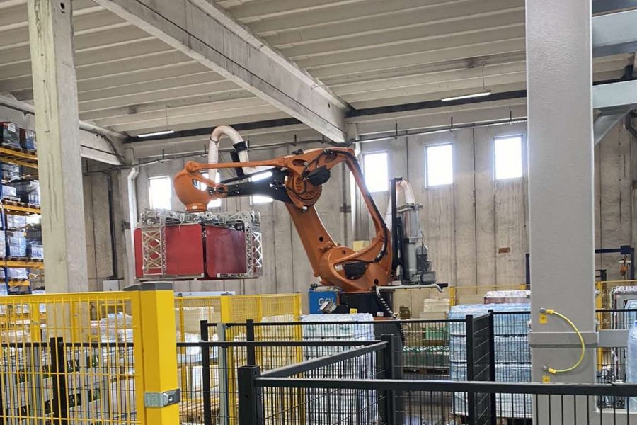 PUŠTEN PRVI ROBOT ZA KOMISIONIRANJE PALETA